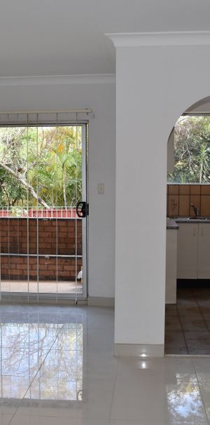 2 Bedroom Unit in a Perfect Location! - Photo 1