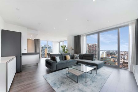 Superbly presented 3 double bedroom apartment to rent in the delightful Goodman's Fields. - Photo 2