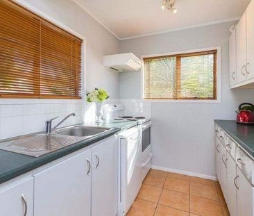 Peaceful 3BR Glenfield Home w/ Deck and Big Garden - Photo 2