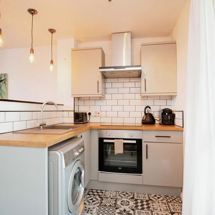 1 bedroom flat to rent - Photo 1