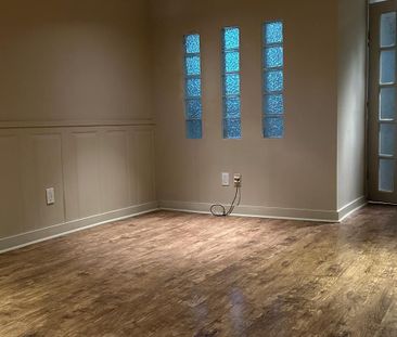 For Lease - 930 Scarlett Road, Toronto, Ontario - Photo 4