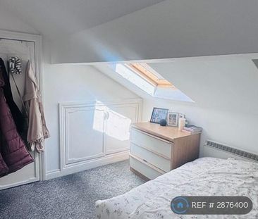 1 bedroom in a house share to rent - Photo 4