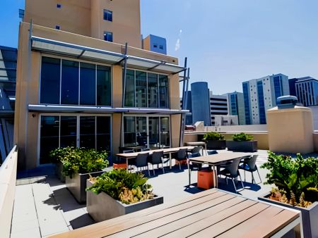 1 Bedroom Apartment queen - Photo 5