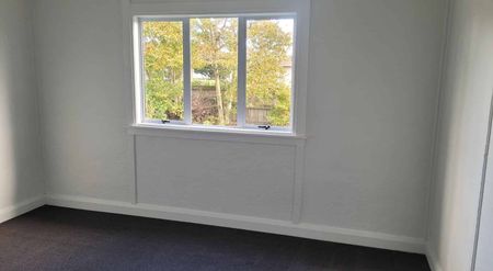 114 MacFarlane Street - Photo 3