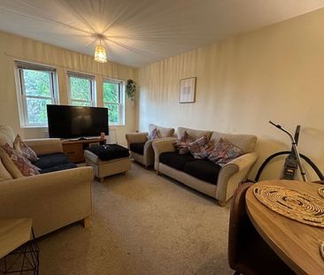 Oliver Court, Gosport - Photo 2