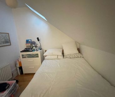 Woodside Grove, LONDON - Photo 2