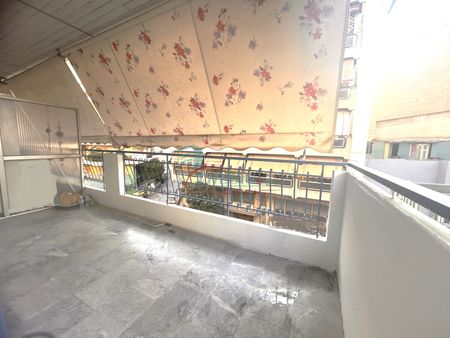 Φωτεινό ακίνητο στο Βύρωνα ΕΝΟΙΚΙΑΖΕΤΑΙ - Photo 2