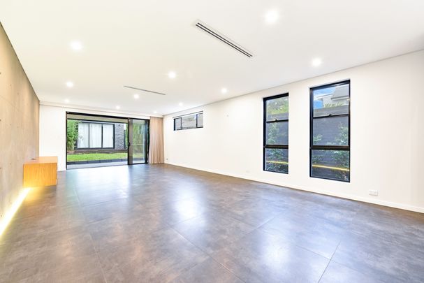 15A Flood Street, Leichhardt NSW 2040 - House For Rent | Domain - Photo 1