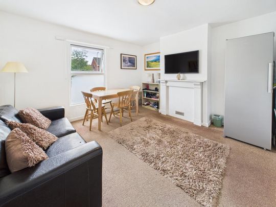 1 bedroom end of terrace house to rent - Photo 1