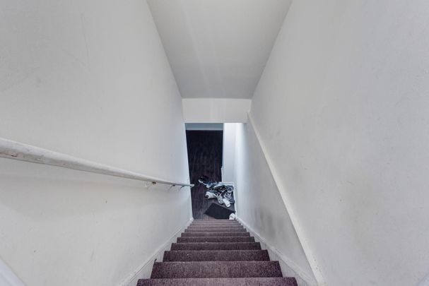 For Lease - 5172 Nestling Grove, Mississauga, Ontario - Photo 1