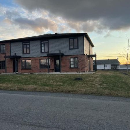 Logement 4-1/2 à Victoriaville - Photo 4