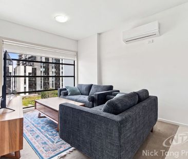 Modern Apartment in the Heart of Box Hill. - Photo 3