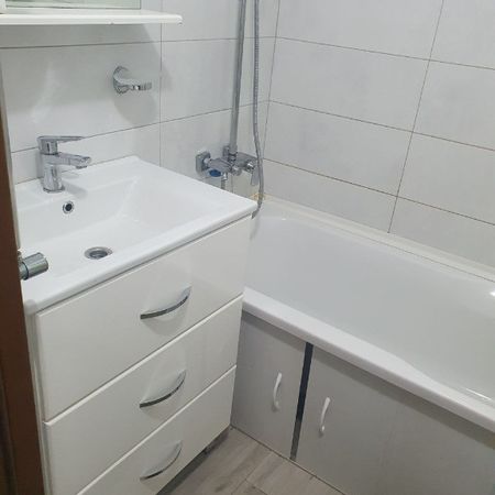 Garsoniera de inchiriat in zona Tineretului - Fotografie 4