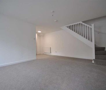 St. Johns Hill, Tenby, SA70 - Photo 2