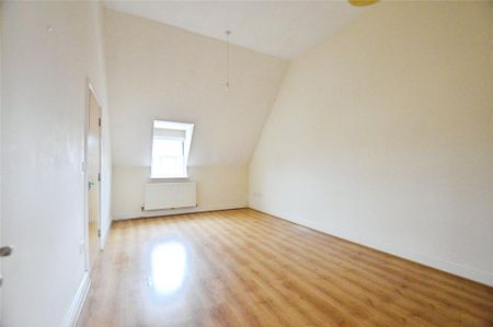 4 bedroom terraced house to rent - Photo 5