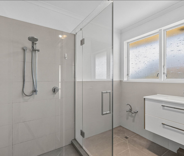 Spacious 3-Bedroom Home on a Large Corner Section - Photo 5