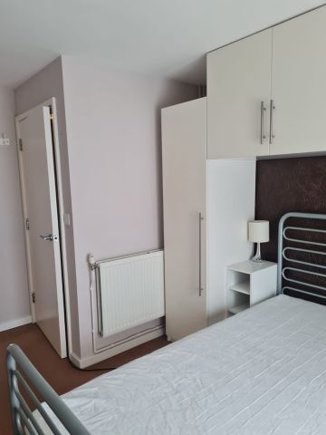 1 Bed Flat, Academia Way, N17 - Photo 5