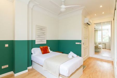 Calle de Francisco Silvela, Madrid, Community of Madrid 28028 - Photo 5