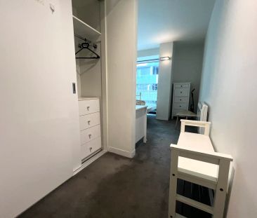 “Furnished Studio for Rent – Steps from Southern Cross Station” - Photo 6