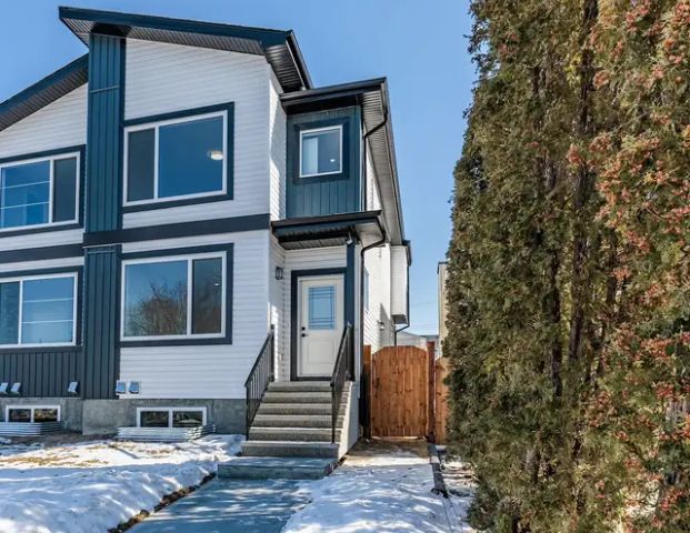 2 Bedrooms Excellent Location | 9947 157 Street NW, Edmonton - Photo 1