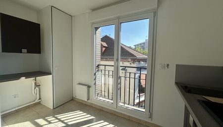 Appartement 2 pièces 51m2 REIMS 740 euros - Photo 4