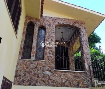 Casa com 3 quartos e 285m² para alugar em Sarandi, Porto Alegre. - Photo 1