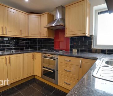 2 bedroom semi-detached house to rent - Photo 2