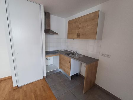 location Appartement T2 DE 44.6m² À CHATOU - Photo 4