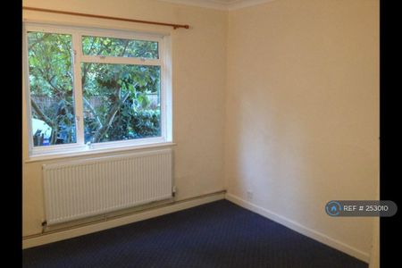 2 bedroom maisonette to rent - Photo 3