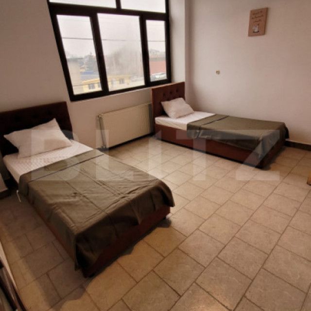 Casa 12 camere, 450 mp, zona Lipovei - Fotografie 1