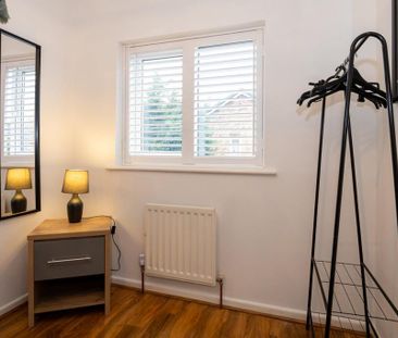 2 bedroom semi-detached house to rent - Photo 5