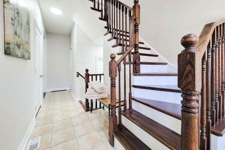 For Lease - 2423 Montagne Avenue, Oakville, Ontario - Photo 5