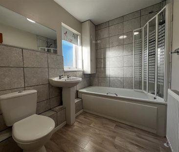 Lushington Close - Photo 4