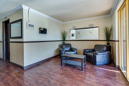The Terraces on Tenth - 2 Bedroom - Photo 4
