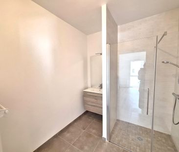 Location Appartement 2 pièces 42m² LES SABLES D’OLONNE 85340 - Photo 4