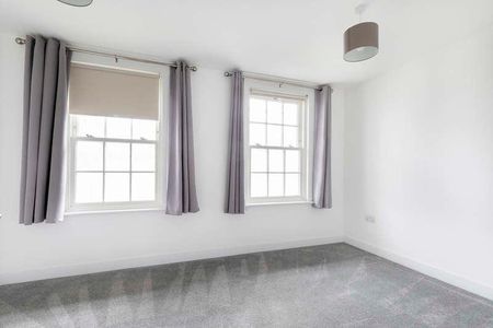 Gloucester Place, Cheltenham, GL52 - Photo 3