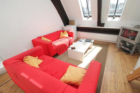 4 bedroom flat to rent - Photo 2