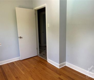 For Lease - 38 Capilano Drive, Cityview - Parkwoods Hills - Rideau ... - Photo 2