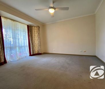 HOME IN OATLANDS ESTATE - Photo 4