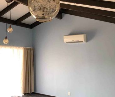 Lovely Three Bedroom Family Home! - Photo 1