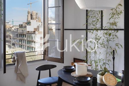 5 room luxury Apartment for rent in Barcelona, Catalonia - Photo 2