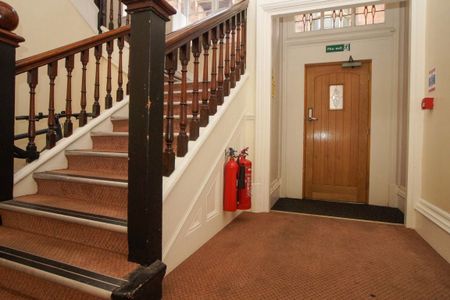 Flat in Citadel House, City Centre, Carlisle - Photo 3