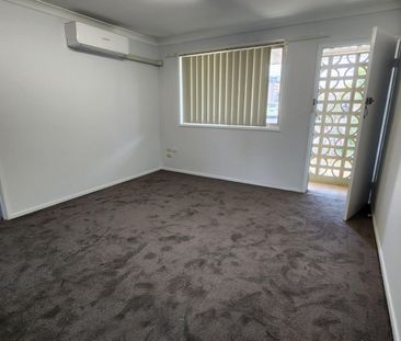 SOUTH TAMWORTH - One Bedroom Unit - Photo 5