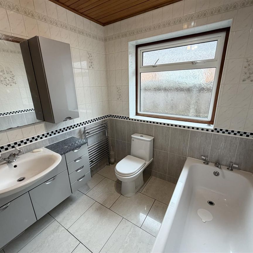 Fairlawn Close, Wirral - Photo 1