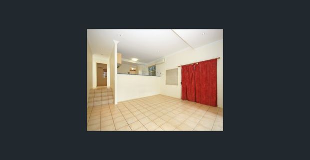 PRIVATE ROOM WITH AC & ENSUITE - PERFECT FOR STUDENTS - CLOSE TO QUT - Photo 1