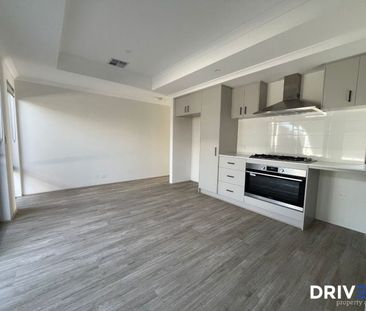 BRAND NEW Low-Maintenance Living in a Fantastic Location - 32 Coolw... - Photo 3