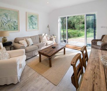 2 bedroom detached bungalow to rent - Photo 1