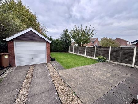 3 bedroom semi-detached house to rent - Photo 3