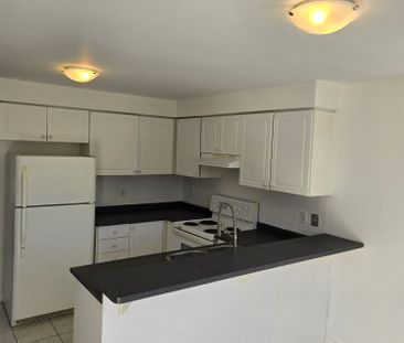 For Lease - 17 Iveagh Drive, Georgina, Ontario - Photo 4