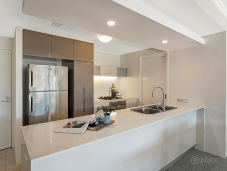 Inner-City Living within Roma Street Parklands - Photo 5